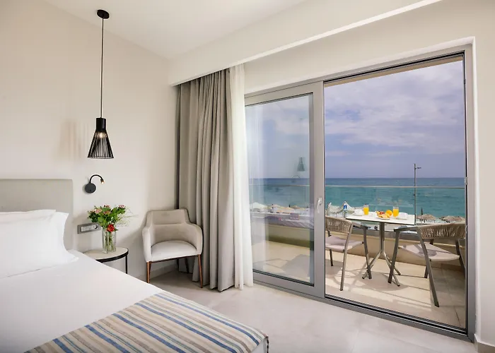 Batis Aero Beachfront Wellbeing Apartmanhotel Réthimno