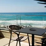 Batis Aero Beachfront Wellbeing Hotel Retimno