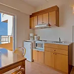 Batis Aero Beachfront Wellbeing 3* Retimno