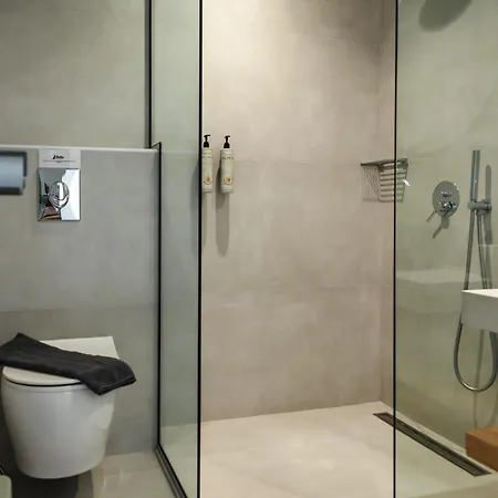 Batis Aero Beachfront Wellbeing