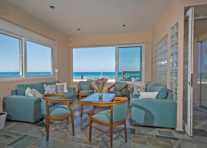 מלון דירות Batis Aero Beachfront Wellbeing 3*