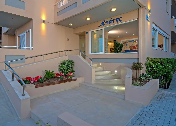 Batis Aero Beachfront Wellbeing 3* העיירה רתימנו