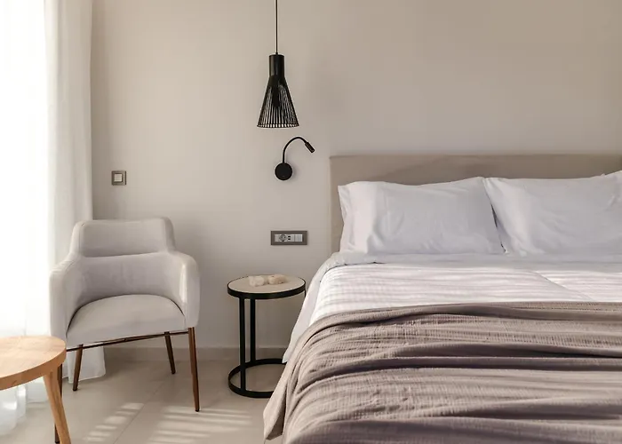 Batis Aero Beachfront Wellbeing Aparthotel 3*