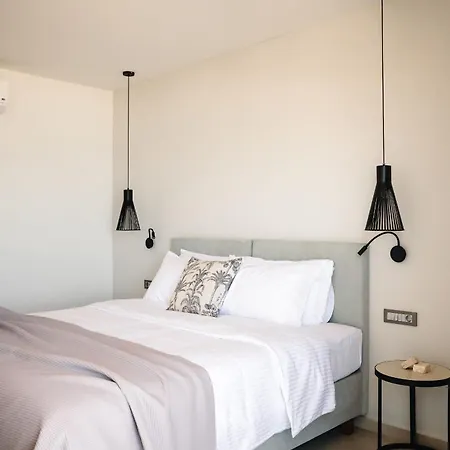 Batis Aero Beachfront Wellbeing Ретимно (Крит)