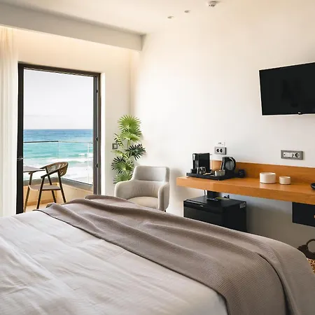 Appart hôtel Batis Aero Beachfront Wellbeing