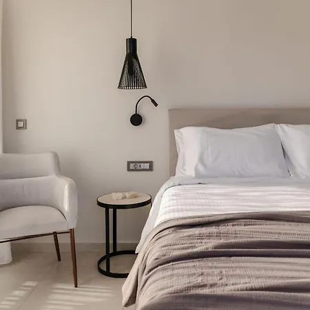 Batis Aero Beachfront Wellbeing Apartahotel 3*