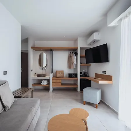 Batis Aero Beachfront Wellbeing 3* ريثيمنو