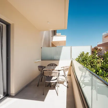 Batis Aero Beachfront Wellbeing ريثيمنو