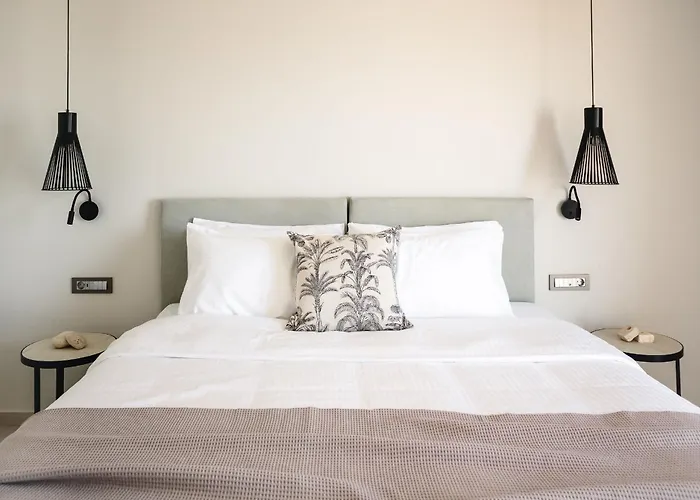 Batis Aero Beachfront Wellbeing Apartahotel 3*